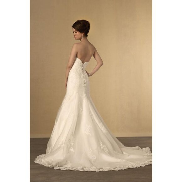 USED SAMPLE Fit & Flare Sexy Lace Wedding Dress Romantic Mermaid Lace Corset - Picture 9 of 14